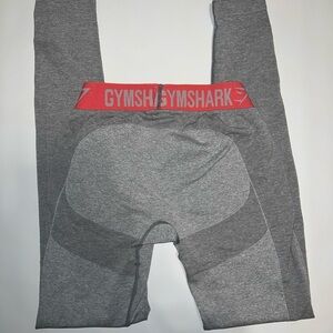 Gymshark Flex Leggings
Size Small
Color: Gray